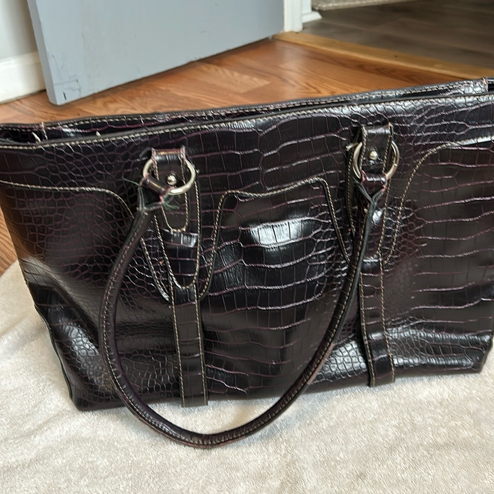 Leather large tote, bag animal print  from the bottom cross is 17 inches